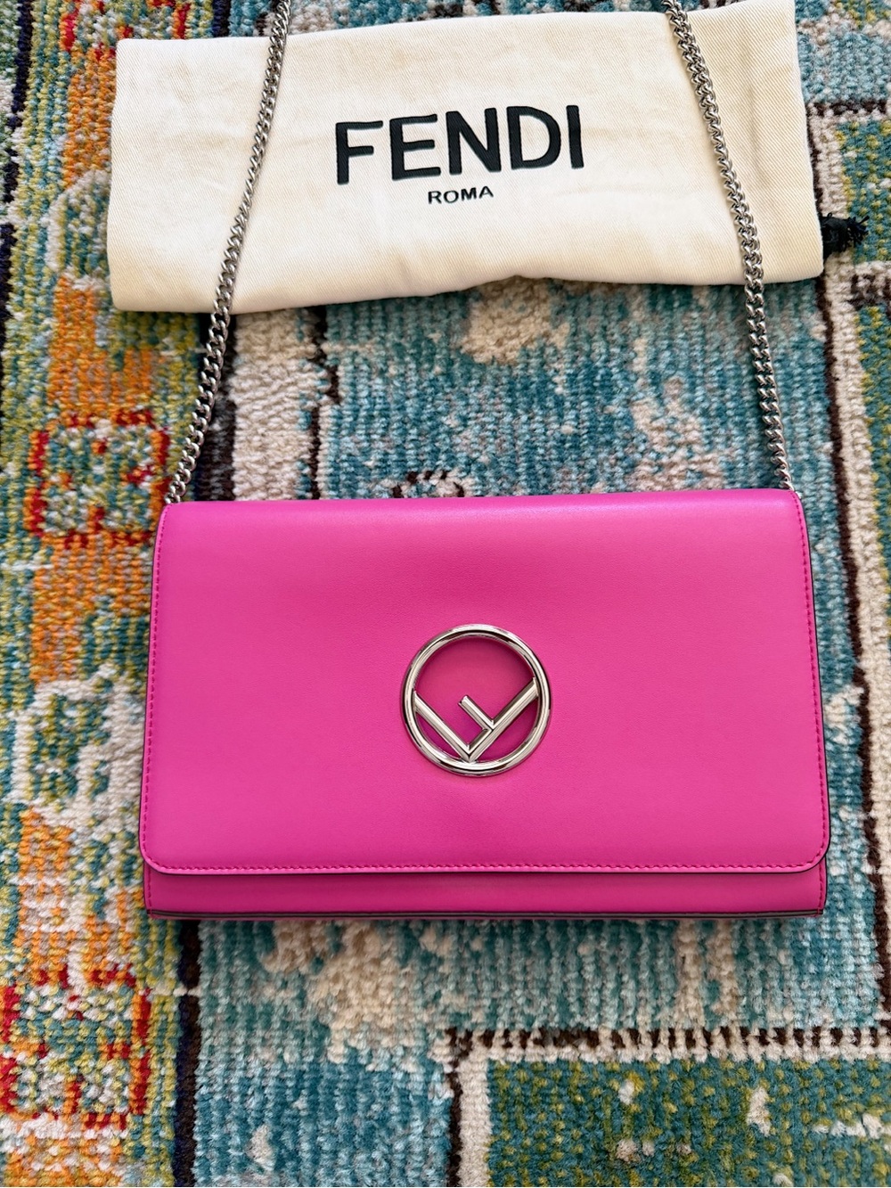 SOLD❗️FENDI Calfskin F is Fendi Kan I WOC chain crossbody bag fuchsia pink - Picture 3 of 11